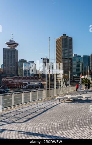 Vancouver, British Columbia, Kanada - Dezember 2019 - Schöner Blick auf die zentralen Geschäftsviertel der Innenstadt, einschließlich des berühmten Harbour Ce Stockfoto