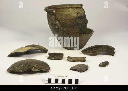 Niederländische Römerzeit, Urne, Steingut, h, 18,5 cm, Durchm., 25 cm, roman, Niederlande, Friesland, Súdwest Fryslân, Kimswerd Stockfoto