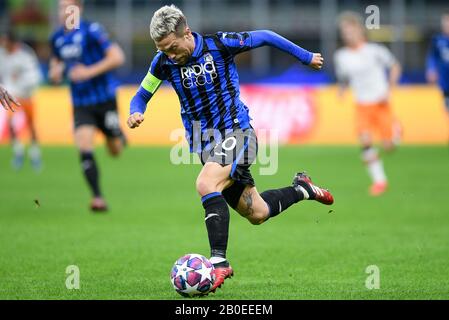 Alejandro Gomez von Atalanta während der UEFA Champions League-Runde des 16. Spiels zwischen Atalanta und Valencia im Stadio San Siro, Mailand, Italien am 19. Februar 2020. (Foto von UKSP/Espa-Images) Stockfoto