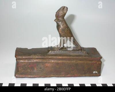 Statue, Falke, sitzend, Krone, doppelt, Sockel, Bronze, Vogel, Bronze, H 7,5 cm (2 15 Stockfoto