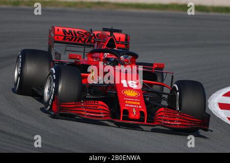 Montemelò, Barcelona - Spanien. Februar 2020. Formel-1-Vorsaisontest 2020. Februar 2020. Charles Leclerc von Monaco fuhr die (16) Scuderia Ferrari SF1000 am zweiten Tag des F1 Wintertestens Credit: Marco Canoniero/Alamy Live News Stockfoto