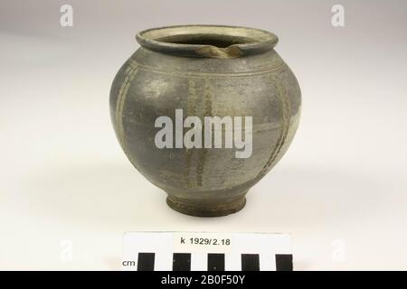 Die niederländische Römerzeit, Urne, Keramik, h, 12,4 cm, Diam, 13,4 cm, roman, Niederlande, Noord-Brandant, Cuijk, Cuijk und Sint Agatha Stockfoto