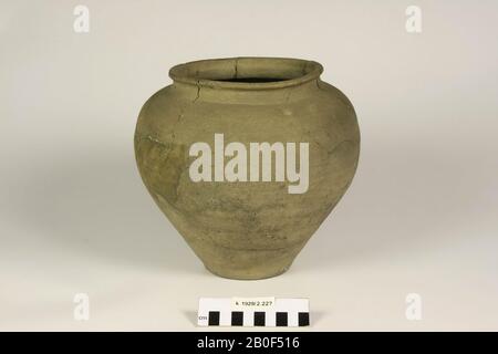 Die niederländische Römerzeit, Urne, Steingut, h, 20,6 cm, Diam, 21,5 cm, roman, Niederlande, Noord-Brandant, Cuijk, Cuijk und Sint Agatha Stockfoto