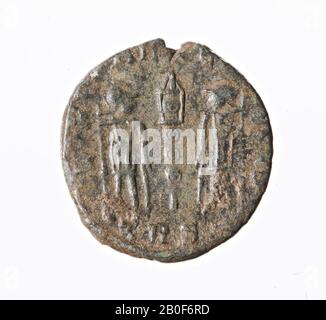 Niederländische Römerzeit, Münze, Follis, Constans Augustus, Metall, Kupfer, Diam., 14 mm, WT., 1,36 gr, roman 337-340, Niederlande, Gelderland, Nijmegen, Nijmegen Stockfoto