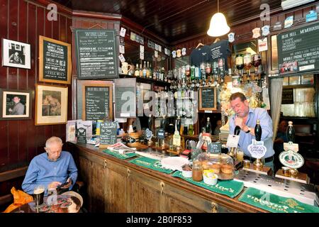 The Blue Bell Pub / Public House / Bar, York, North Yorkshire, England, Großbritannien, Europa Stockfoto