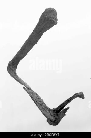 Wandhaken aus Eisen (?), Haken, Metall, Eisen, 8,5 x 7,9 cm, Roman 1-300, Niederlande, Gelderland, Berg en Dal, Millingen aan de Rijn Stockfoto