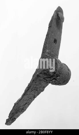 Eisenscharnier, Scharnier, Metall, Eisen, Länge: 13,4 cm, Roman 1-300, Niederlande, Gelderland, Berg en Dal, Millingen aan de Rijn Stockfoto