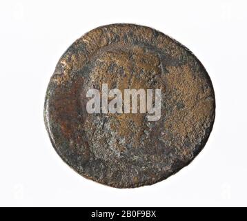 Die niederländische Römerzeit, Münze, Sestertius, Trajan, Metall, Kupfer, Diam., 32x34 mm, WT., 24,08 gr, roman 103-117, Niederlande, Gelderland, Maasdriel, Rossum Stockfoto