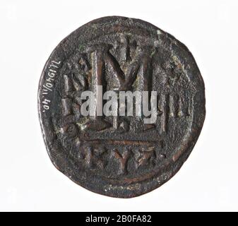 Niederländische Römerzeit, Münze, Follis, Justinian I., Metall, Kupfer, Diam., 34x37 mm, WT., 9,14 g, Roman 543-544, Niederlande Stockfoto