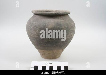 Die niederländische Römerzeit, Urne, Keramik, h, 15 cm, Diam, 15,6 cm, roman, Niederlande, Utrechter, Bunnik, Vechten Stockfoto