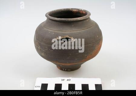 Die niederländische Römerzeit, Urne, Keramik, h, 9,9 cm, Durchm., 12 cm, roman Mitte 1. Jahrhundert n. Chr., Niederlande, Utrechter, Bunnik, Vechten Stockfoto