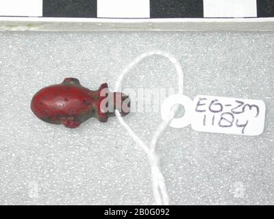 Herzvase, Amulett, Objekt, Stein, Jaspis (rot), 1,9 cm, Ägypten Stockfoto