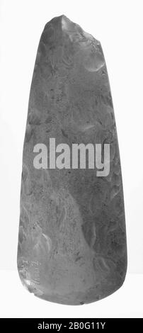 Polierte Feuerstein-Axt, scharf am Rand, Axt, Stein, Feuerstein, Länge: 19 cm, prähistorische -4000 Stockfoto