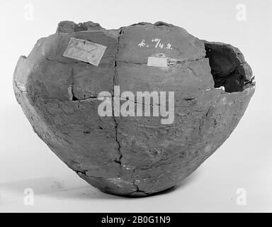 Niederlande Vorgeschichte, Urne, Fragment, Steingut, h, 18 cm, Durchm, 25 cm, Vorgeschichte -800, -500, Niederlande, Noord-Brabant, Bergeijk, Bergeijk Stockfoto