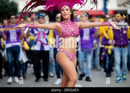 Ovar, Portugal - 3. März: Gruppe Charanguinha während der Karnevalsparade am 3. März 2019 in Ovar, Portugal Stockfoto