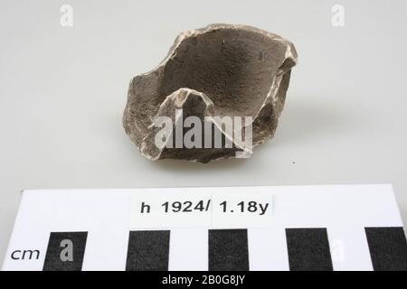 Auslauf einer Öllampe aus lackiertem Steingut mit offener Oberseite, Öllampe, Fragment, Steingut, 5,6 x 3,9 x 3 cm, roman, Niederlande, Südholland, Leidschendam-Voorburg, Voorburg, Arentsburg Stockfoto