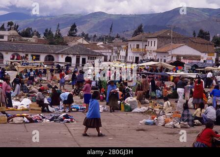 ECUADOR, HIGHLANDS, PUJILI, LOKALER INDISCHER MARKT Stockfoto