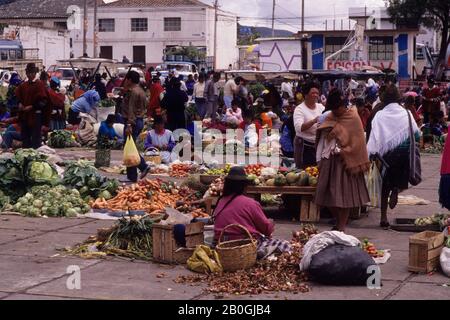 ECUADOR, HIGHLANDS, PUJILI, LOKALER INDISCHER MARKT Stockfoto