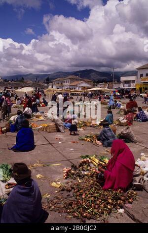 ECUADOR, HIGHLANDS, PUJILI, LOKALER INDISCHER MARKT Stockfoto