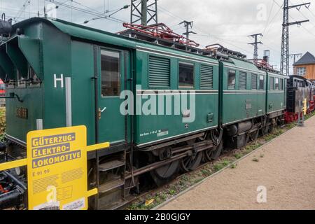 Elektrische Güterlok (E 91 99) im Verkehrsmuseum Nürnberg, Nürnberg, Bayern, Deutschland. Stockfoto