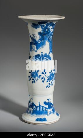 Chinesische, beaker-Shaped Vase, Porzellan, Höhe: 6 1/2 Zoll (16,5 cm Stockfoto