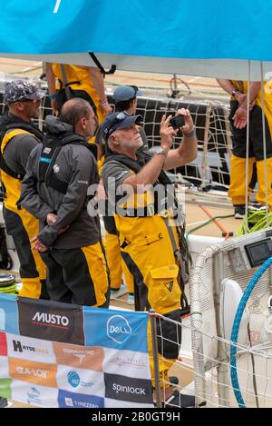 Kapstadt, Südafrika. November 2019. Die Crews bereiten sich darauf vor, in Kapstadt nach Freemantle, Australien, zu starten, um im Clipper Round the World Yacht-Rennen teilzunehmen. Stockfoto