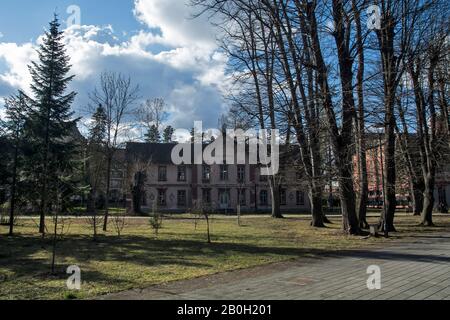 Banja Koviljaca, Serbien, 15. Februar 2020. Berühmtes serbisches Spa in der Nähe des Flusses Drina und der Grenze zu Bosnien und Herzegowina. Stockfoto