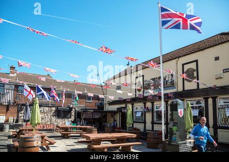 14.07.2019, Belfast, Nordirland, Großbritannien - Denkmal für Ulster Einheiten der britischen Armee im ersten Weltkrieg, Shankill Road, protestantischer Teil von Stockfoto