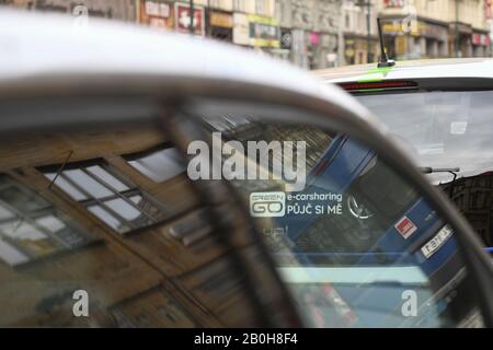 Prag, Tschechien. Februar 2020. Das ungarische Elektrokarstunternehmen GreenGo hat am 20. Februar 2020 einen Betrieb in Prag, Tschechien, eingerichtet. Kredit: Michal Kamaryt/CTK Foto/Alamy Live News Stockfoto