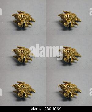 Ohrenschmuck mit Makara Motif, Indonesien (Java), ostjavanische Periode, Datum Des Letzten Viertels des 10.-letzten Viertels des 15. Jahrhunderts, Indonesien (Java), Gold, H. 1/2 Zoll (1,3 cm), Schmuck Stockfoto