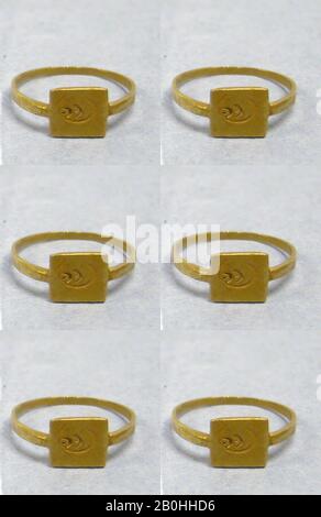 Graviert Ring, Indonesien (Zentraljava), 8. Bis 12. Jahrhundert, Indonesien (Zentraljava), Gold, Diam. 11/16 Zoll (1,8 cm), Schmuck Stockfoto