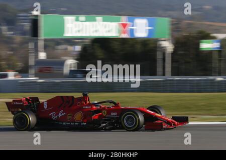 Barcelona, Katalonien, Spanien. Februar 2020. 20. Februar 2020 - Circuit de Barcelona-Catalunya, Montmelo, Spanien - Formel-1-Vorsaison 2020; Sebastian Vettel aus Deutschland und Scuderia Ferrari im Einsatz während der Nachmittagssitzung. Gutschrift: Eric Alonso/ZUMA Wire/Alamy Live News Stockfoto