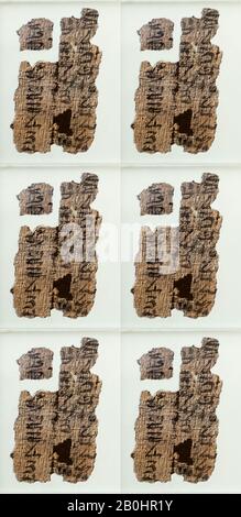 Papyrusfragment, Mittleres Königreich, Dynastie 11 oder später, ca. 2030-1640 v. Chr., Aus Ägypten, Oberägypten, Theben, Deir el-Bahri, Tempel der Hatschepsut, Pfanddepot 9, Müll in der Nähe, 1926-27, Papyrus, Tinte, H. 10 x W. 5,5 cm Stockfoto