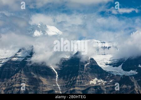 Dramatischer Blick auf Mount Robson im Mount Robson Provincial Park, British Columbia, Kanada Stockfoto