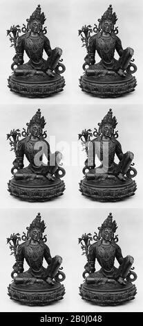 Sitzende Avalokiteshvara (Der Bodhisattva Unendlichen Mitgefühls), Tibet, 17. Bis 18. Jahrhundert, Tibet, Bronze, H. 10 Zoll. (25,4 cm); W. 6 3/4 Zoll (17,1 cm); D. 6 3/4 Zoll (17,1 cm), Skulptur Stockfoto