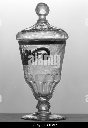 Stehbecher mit Deckel, Deutsch, Silesia, CA. 1750, Deutsch, Silesia, Glas, Gesamt: 8 × 3 1/2 Zoll (20,3 × 8,9 cm), Glas Stockfoto