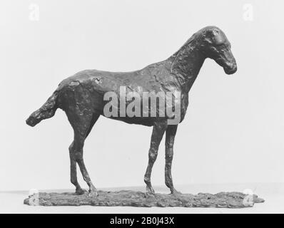 Edgar Degas, Studie über einen Mustang, Französisch, Edgar Degas (Französisch, Paris 1834-1917 Paris), möglicherweise vor 1865, Besetzung 1920, Französisch, Bronze, 8-5/8 x 12-1/4 x 4-1/2 Zoll modelliert. (21,9 x 31,1 x 11,4 cm), Sculpture-Bronze Stockfoto