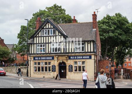 Das Alte Silk Mill Ale & Cider House in Derby, England Stockfoto