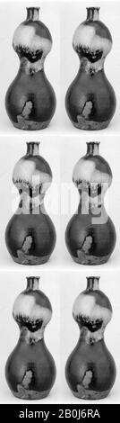 Flasche, Japan, Edo-Zeit (1615-1868), Datum 18. Jahrhundert, Japan, Clay bedeckt mit Glasur und dicken Spritzern von Überglasur (Karatsu-Ware, Satsuma-Typ), H. 9 Zoll. (22,9 cm), Keramik Stockfoto