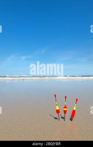 Korken zum Fischfang am Strand Stockfoto