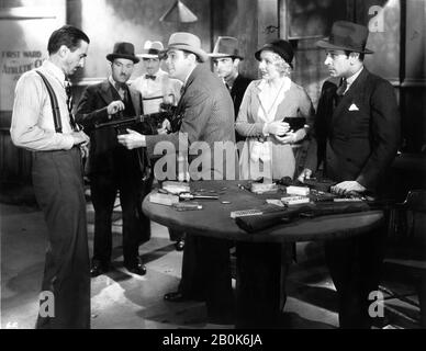 Osgood PERKINS VINCE BARNETT PAUL MUNI als Tony Camonte PEDRO REGAS KAREN MORLEY und GEORGE RAFT in SCARFACE 1932 Regisseure HOWARD HAWKS und RICHARD ROSSON Roman Armitage Trail Screen Story Ben Hecht Produzent Howard Hughes The Caddo Company/United Artists Stockfoto