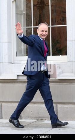 Dublin, Irland. Februar 2020. Bundestagswahl 2020. Erster Tag der 33. Fianna Fail Leader Micheal Martin fährt den ersten Tag zurück nach Leinster House, als die Dail von den Wahlen zurückkehrt. Foto: Sasko Lazarov/RollingNews.ie Credit: RollingNews.ie/Alamy Live News Stockfoto