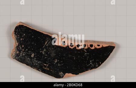 Terrakotta-Fragment einer Amphora (jar)?, Griechisch, Attisch, Archaisch, Datum 5. Jahrhundert v. Chr., Griechisch, Attisch, Terrakotta; Rotfigur, Vasen Stockfoto