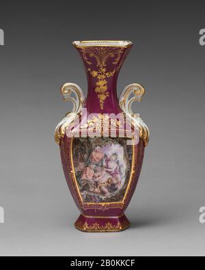 Chelsea Porzellan-Fabrik, Vase (eines von einem Paar), Britisch, Chelsea, Chelsea Porzellan-Fabrik (Britisch, 1745 - 1745), Ca. 1761, Britisch, Chelsea, Weichpasta-Porzellan, Höhe: 9 1/2 Zoll (24,1 cm), Ceramics-Porzellan Stockfoto