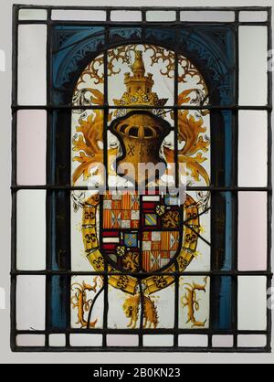 Heraldische Tafel mit Armen des Hauses der Hapsburg, Südniederländisches, ca. 1504-6, Hergestellt in Gent, Südholland, Pot-Metall-Glas, Weißglas, vitröser Lack und Silberfleck, 34 × 21 Zoll. (86,4 × 53,3 cm), mit moderner Glaseinfassung: 37 1/2 × 28 × 1 Zoll (95,3 × 71,1 × 2,5 cm), Glass-Sad Stockfoto