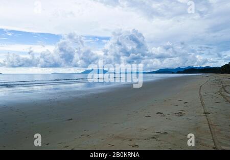 San Vicente Island, ist eine aufstrebende Ferienresortstadt in Palawan. Touristen besuchen die noch unterentwickelten Gebiete für die Strände und das Meeresleben. Stockfoto