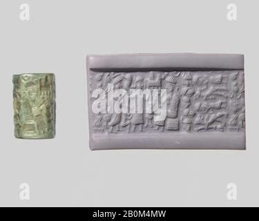 Zylinderdichtung und moderner Eindruck: Eine Gottheit, die einen Anbeter zu einer sitzenden Gottheit führt; stiergott, Alte Assyrische Handelskolonie, Mittelbronzezeitliche Assyrische Handelskolonie, Date Ca. Jahrhundert v. Chr., Zentralanatolien, Alte Assyrische Handelskolonie, Quarzit, H. 0,87 Zoll (2,21 cm), Zylinderstinkendichtungen Stockfoto