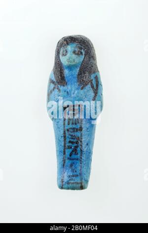 Arbeiter Shabti von Any, Dritte Zwischenzeit, Dynastie 21, Herrschaft Psusennen I., ca. 1050 v. Chr., Aus Ägypten, Oberägypten, Theben, Deir el-Bahri, Grab von Meritamun, erster Korridor, Beisetzung von Nany, 190-29, Faience, H. 9 × W. 3,3 × D. 2 cm (3 9/16 × 1 5/16 × 13 / 16 Zoll Stockfoto