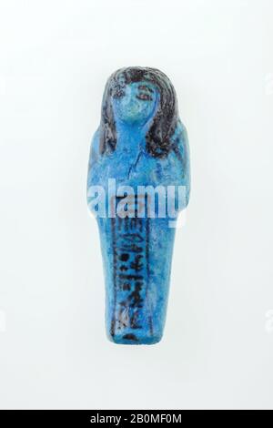 Arbeiter Shabti von Any, Dritte Zwischenzeit, Dynastie 21, Herrschaft Psusennen I., ca. 1050 v. Chr., Aus Ägypten, Oberägypten, Theben, Deir el-Bahri, Grab von Meritamun, erster Gang, Beisetzung von Any, 190-29, Faience, H. 8,7 × W. 3,3 × D. 1,9 cm (8,7 × 3,3 × 1,9 cm Stockfoto