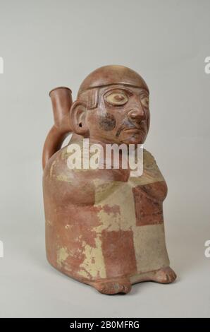 Rühr-Spout-Flasche mit Sitzender Figur, Moche, A.D. 200-600, Peru, Moche, Keramik, Slip, H. 7 1/4 × W. 4 3/4 Zoll (18,4 × 12,1 cm), Ceramics-Container Stockfoto